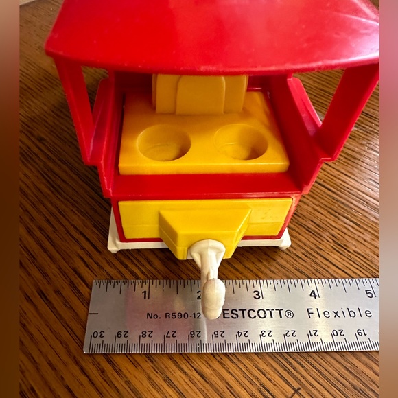 SOLD -   Vintage Fisher Price #991 Little People Circus Train Engine Only - Picture 11 of 12